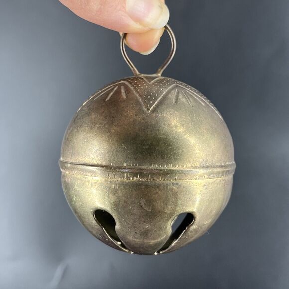 Vintage Sleigh Bell 2-1/2" Ornate Pattern Engraved Star Jingle Tarnished Silver - Picture 6 of 12